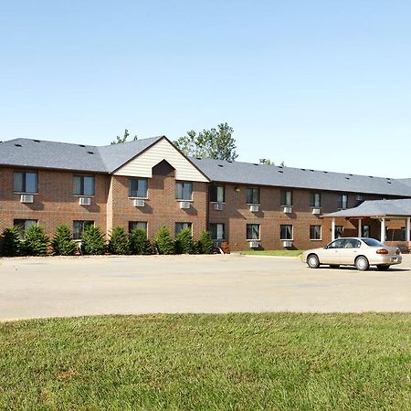 Howard Johnson By Wyndham Waterloo/Cedar Falls Екстериор снимка