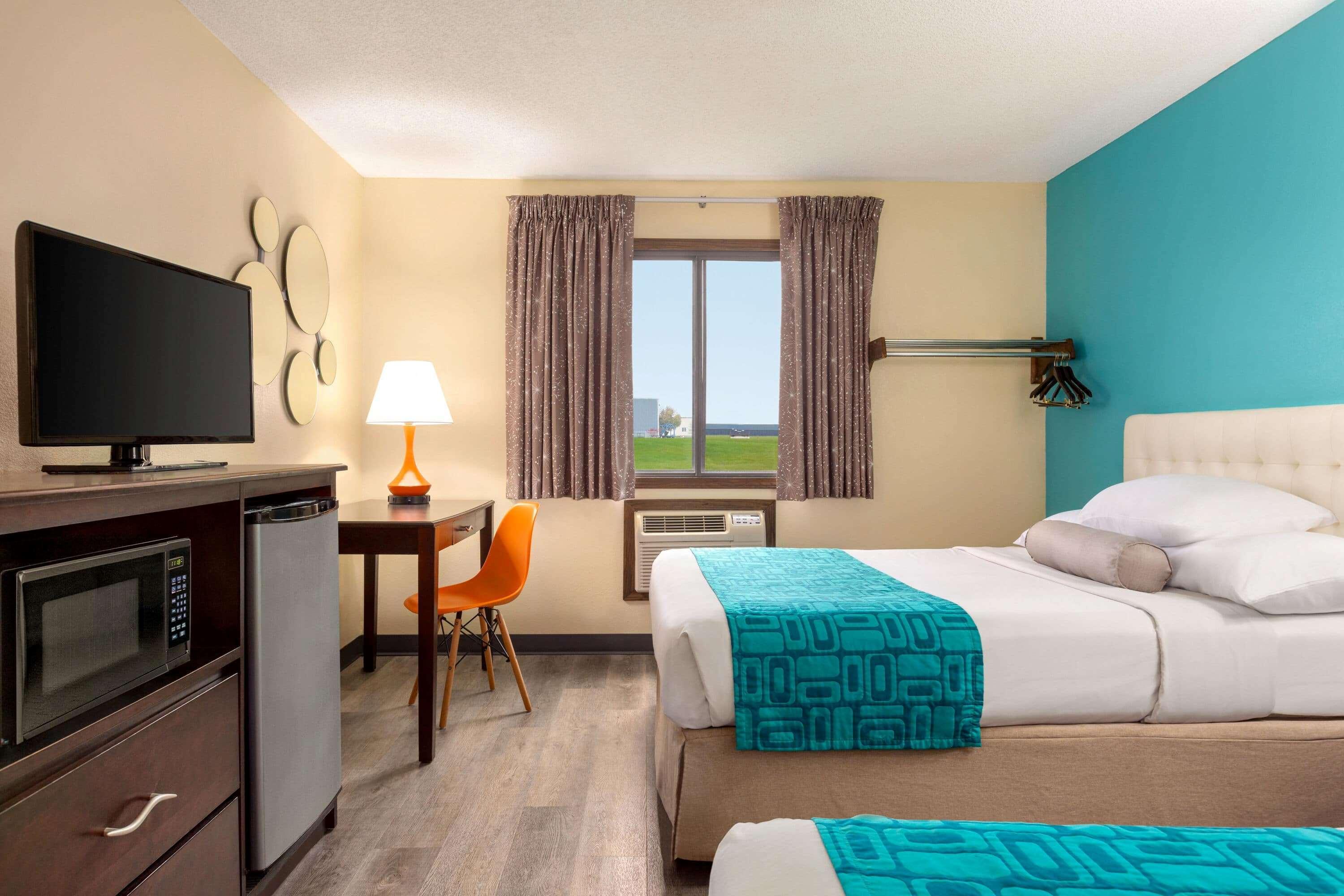 Howard Johnson By Wyndham Waterloo/Cedar Falls Екстериор снимка